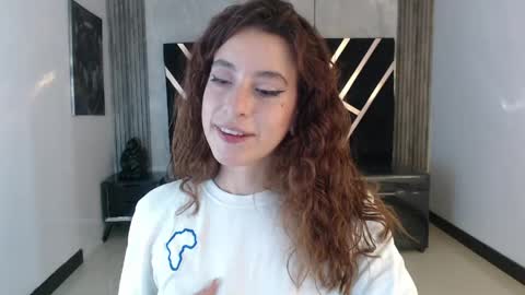 Snapshot of damiaoshun_ch chatting on June 8, 8:31 pm Damia online show from June 8, 8:31 pm