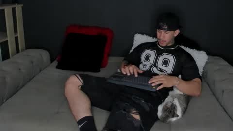 Snapshot of dammianmilleroficial chatting on January 11, 11:59 am INSTAGRAM DAMMIANMILLEROFICIAL online show from January 11, 11:59 am