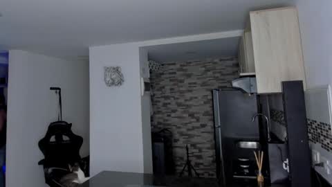 Snapshot of dammianmilleroficial chatting on February 19, 12:45 pm INSTAGRAM DAMMIANMILLEROFICIAL online show from February 19, 12:45 pm