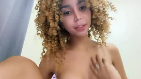 damnperfectxx online show from February 23, 3:48 am