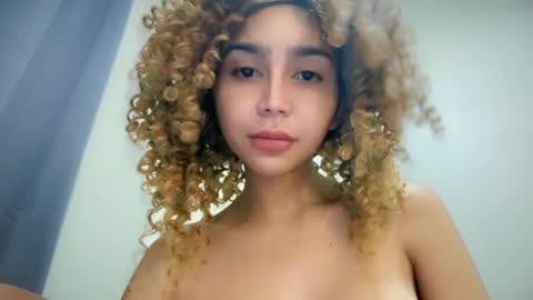 damnperfectxx online show from March 2, 2:47 am