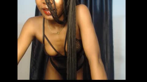 Snapshot of damsel8 chatting on February 18, 5:31 pm leah online show from February 18, 5:31 pm