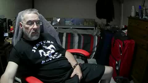 dan137111 online show from April 28, 10:42 am