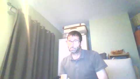 Snapshot of dan33803 chatting on June 9, 1:39 am dan33803 online show from June 9, 1:39 am