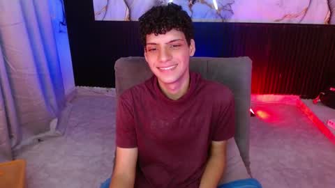 Daniel  online show from November 3, 10:53 pm