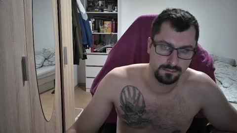 King Dan online show from October 27, 8:13 pm