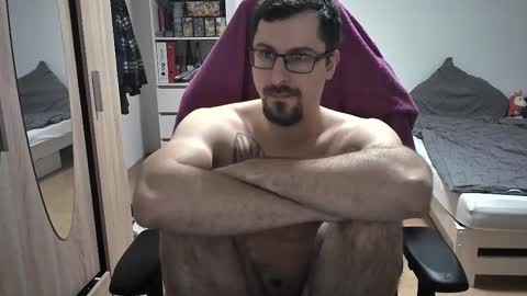 King Dan online show from December 4, 7:44 pm