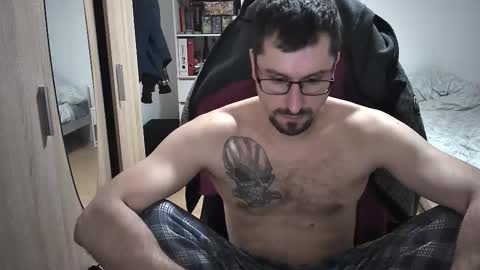 Snapshot of dan_the_man405 chatting on February 1, 7:56 pm King Dan online show from February 1, 7:56 pm