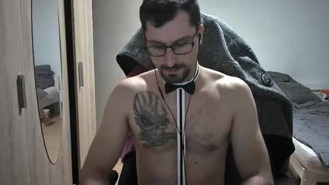 Snapshot of dan_the_man405 chatting on May 16, 7:45 pm King Dan online show from May 16, 7:45 pm