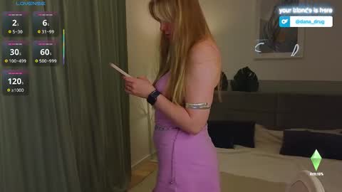 Snapshot of dana_love0 chatting on September 24, 5:38 pm Dana online show from September 24, 5:38 pm