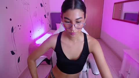 dana_paula online show from January 10, 2:45 pm
