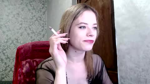 Snapshot of dana_smilex chatting on November 4, 6:51 pm Dana SmileX online show from November 4, 6:51 pm