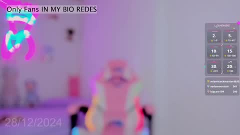 Snapshot of danafinet chatting on December 28, 10:03 am A B B Y online show from December 28, 10:03 am