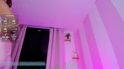 Snapshot of danafinet chatting on October 23, 12:43 am A B B Y online show from October 23, 12:43 am