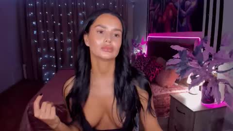 DanaMiers online show from November 20, 4:23 am