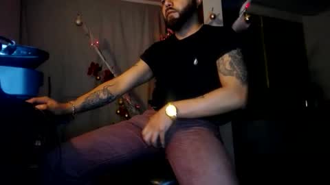 danbury online show from December 17, 7:47 am