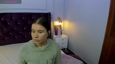 Snapshot of danee_19 chatting on January 7, 10:54 am Daniela online show from January 7, 10:54 am