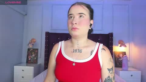 Snapshot of danee_19 chatting on January 22, 10:50 am Daniela online show from January 22, 10:50 am