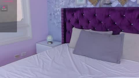 Snapshot of danee_19 chatting on February 9, 2:40 pm Daniela online show from February 9, 2:40 pm