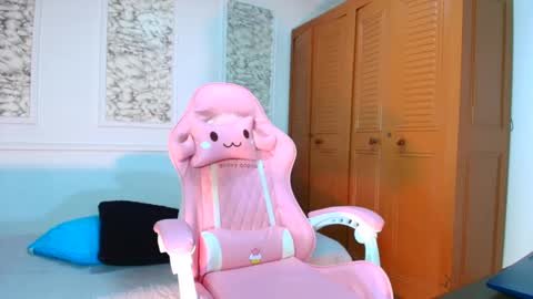 Snapshot of danellahouston chatting on October 8, 6:38 pm Danella Houston online show from October 8, 6:38 pm