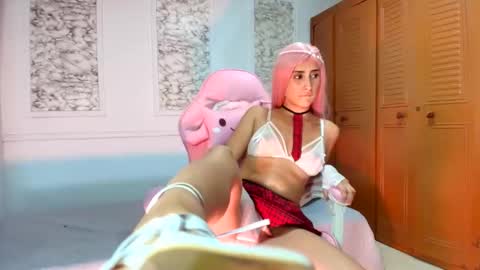 Snapshot of danellahouston chatting on October 28, 12:03 am Danella Houston online show from October 28, 12:03 am