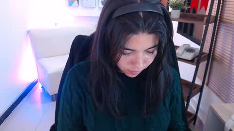 Veronica online show from March 10, 12:10 pm