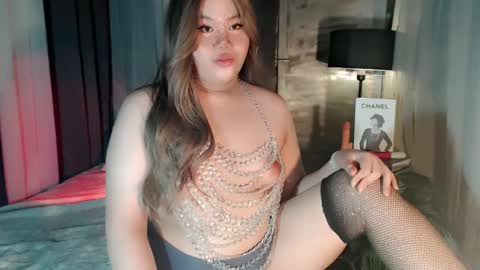 Ms. K online show from February 10, 8:31 am