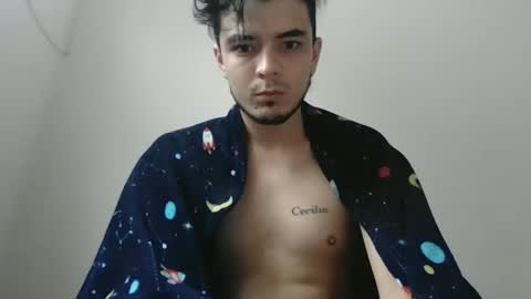 Snapshot of dani_42017 chatting on December 7, 11:51 am dani_42017 online show from December 7, 11:51 am