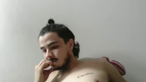 Snapshot of dani_42017 chatting on February 4, 12:33 pm dani_42017 online show from February 4, 12:33 pm