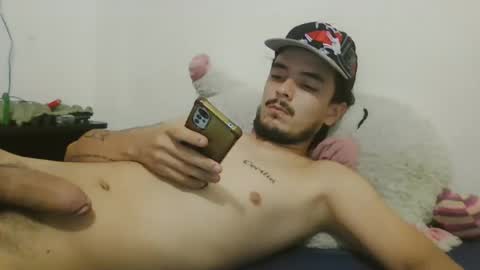 Snapshot of dani_42017 chatting on March 1, 10:21 pm dani_42017 online show from March 1, 10:21 pm