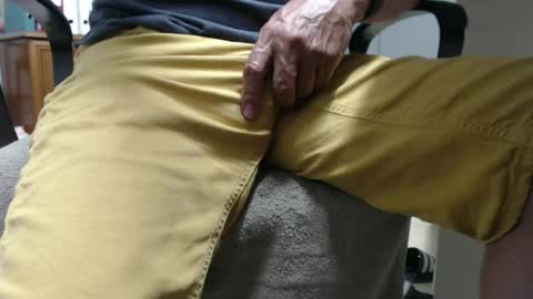 Snapshot of dani_alpina chatting on June 29, 12:27 pm dani_alpina online show from June 29, 12:27 pm
