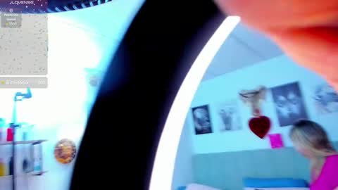 Snapshot of dani_and_maik chatting on February 23, 10:51 pm dani_and_maik online show from February 23, 10:51 pm