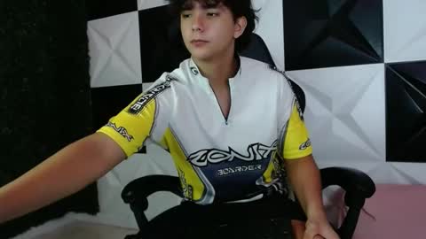 dani_cumboy online show from December 19, 5:07 am