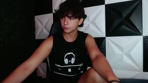 dani_cumboy online show from December 28, 2:22 am