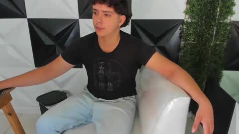 dani_cumboy online show from November 27, 1:46 pm