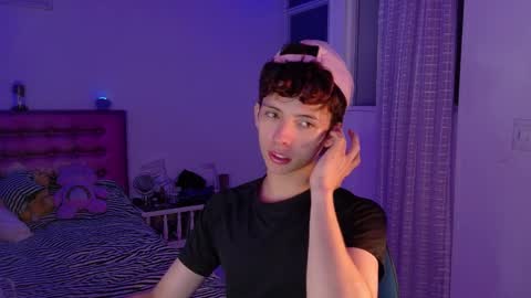 Snapshot of dani_dancer chatting on February 25, 1:48 am Dani Dancer online show from February 25, 1:48 am