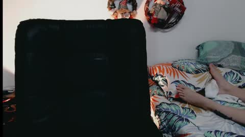 Snapshot of dani_jocelyn chatting on December 19, 11:46 pm dani y jocelyn online show from December 19, 11:46 pm