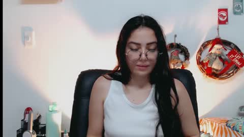 Snapshot of dani_jocelyn chatting on December 23, 8:03 pm dani y jocelyn online show from December 23, 8:03 pm