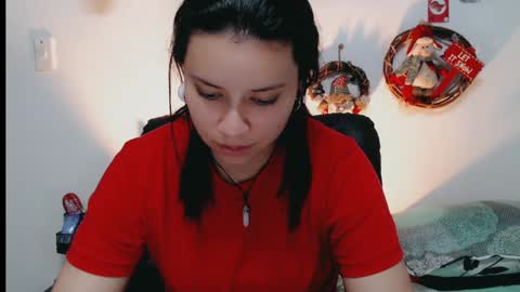 Snapshot of dani_jocelyn chatting on December 27, 11:31 pm dani y jocelyn online show from December 27, 11:31 pm