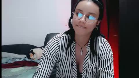 Snapshot of dani_jocelyn chatting on January 26, 8:45 pm dani y jocelyn online show from January 26, 8:45 pm
