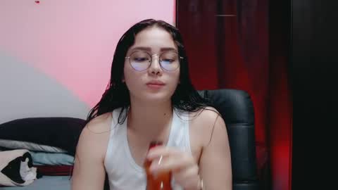 Snapshot of dani_jocelyn chatting on February 17, 6:48 pm dani y jocelyn online show from February 17, 6:48 pm