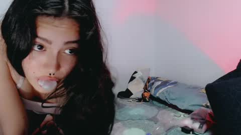 Snapshot of dani_jocelyn chatting on February 19, 9:58 pm dani y jocelyn online show from February 19, 9:58 pm