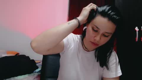 Snapshot of dani_jocelyn chatting on February 24, 9:31 pm dani y jocelyn online show from February 24, 9:31 pm