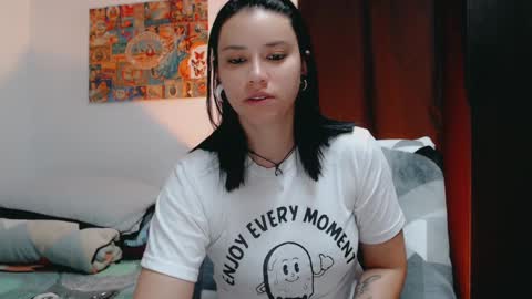 Snapshot of dani_jocelyn chatting on March 1, 2:13 pm dani y jocelyn online show from March 1, 2:13 pm