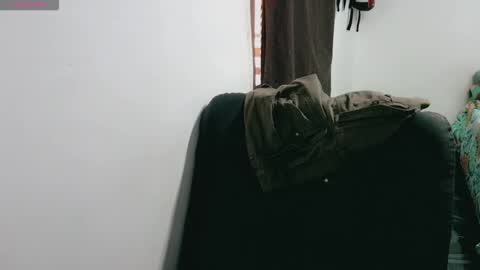 Snapshot of dani_jocelyn chatting on October 22, 7:35 pm dani y jocelyn online show from October 22, 7:35 pm