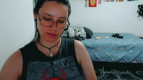 dani y jocelyn online show from April 5, 8:28 pm