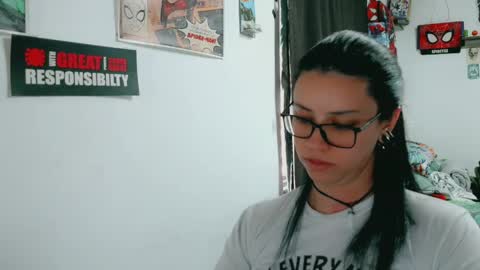 dani y jocelyn online show from April 17, 8:12 pm