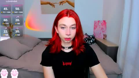 Snapshot of dani_mur chatting on February 12, 8:18 pm Daniel online show from February 12, 8:18 pm