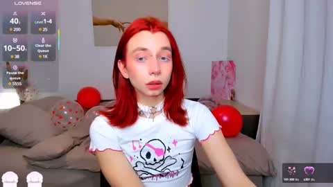 Snapshot of dani_mur chatting on February 14, 8:37 pm Daniel online show from February 14, 8:37 pm