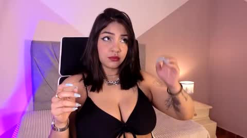 dania22_ online show from March 31, 1:33 pm